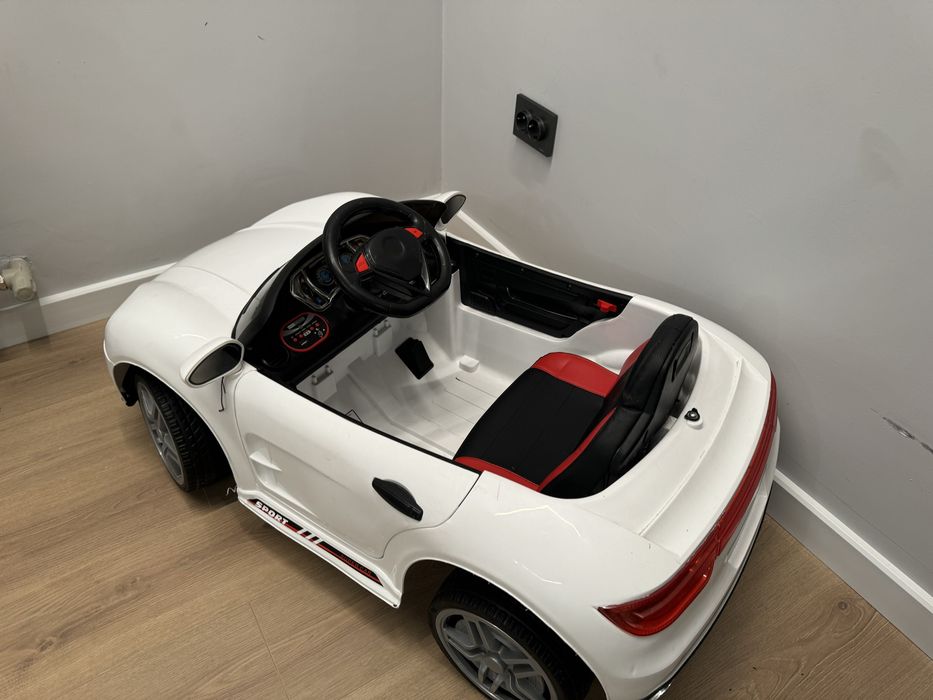 Детский электромобиль