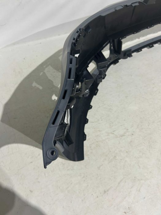 Bara fata Volkswagen  Golf 6 PLUS cu gauri spalator far