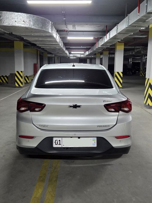 Chevrolet Onix 2023 — 2