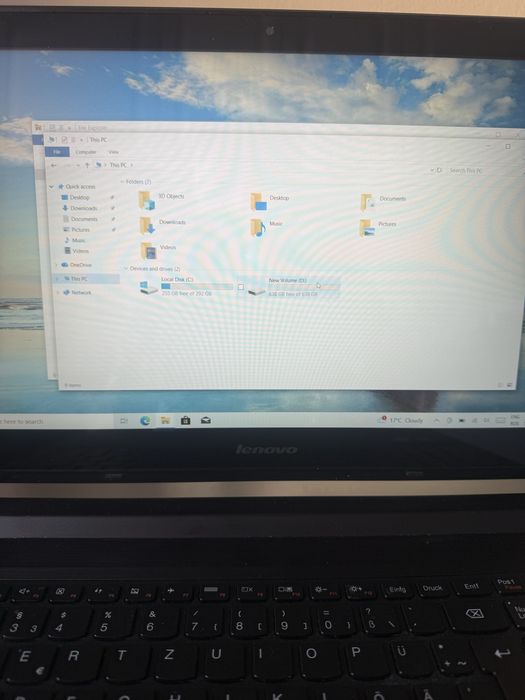 Se vinde ul lot de laptopuri Dell Lenovo  Microsoft Apple