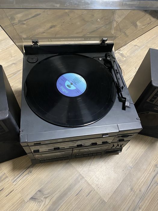 Vand Picap anii 80-90 plus doua boxe