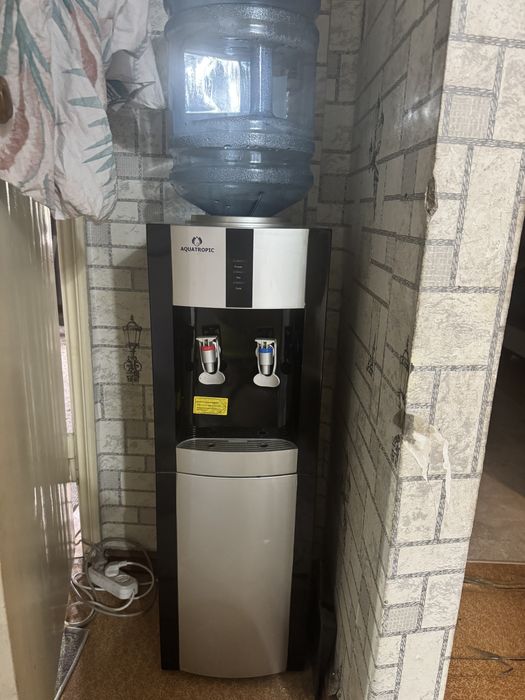 Диспансер для воды