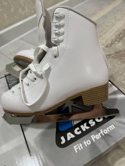 Коньки Jackson 500