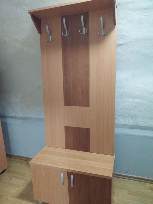 Cuier de hol în stare perfectă
