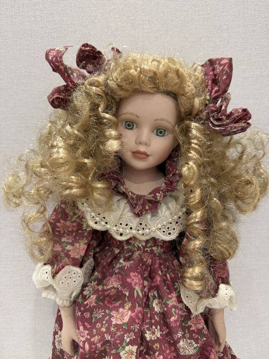 Фарфоровые куклы