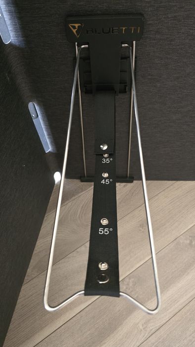 Panou solar Bluetti MP 200w functioneaza ca un panou de 100-120w