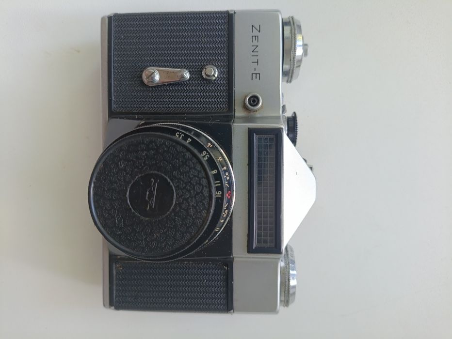 Продам фотоаппарат Zenit E
