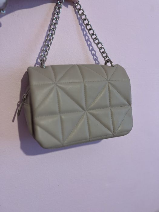 Дамска бежова чанта