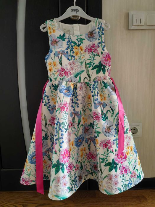 Нарядные платья для девочки