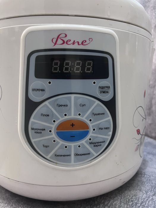 Мультиварка Bene C10-WT