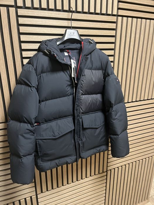 Tommy Hilfiger : Ново зимно яке размер М / Оригинал