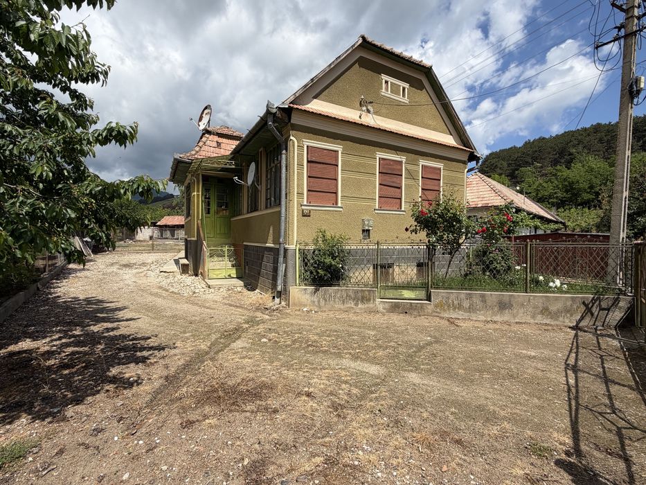 Vand casa in Coltesti
