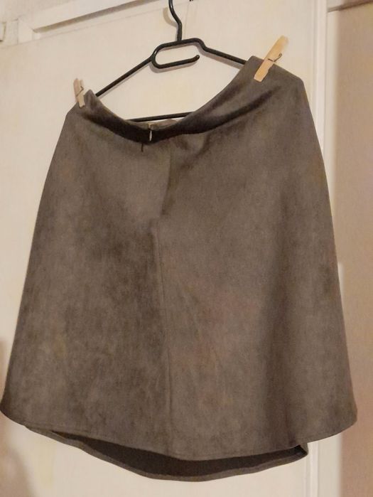 Fustă, piele întoarsă, marca WALLIS, XL..