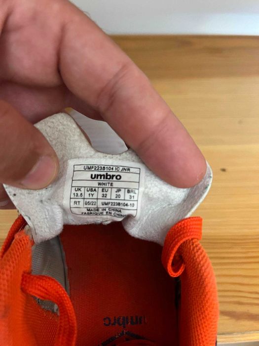 Детски Футболни Обувки "Umbro" 32 номер