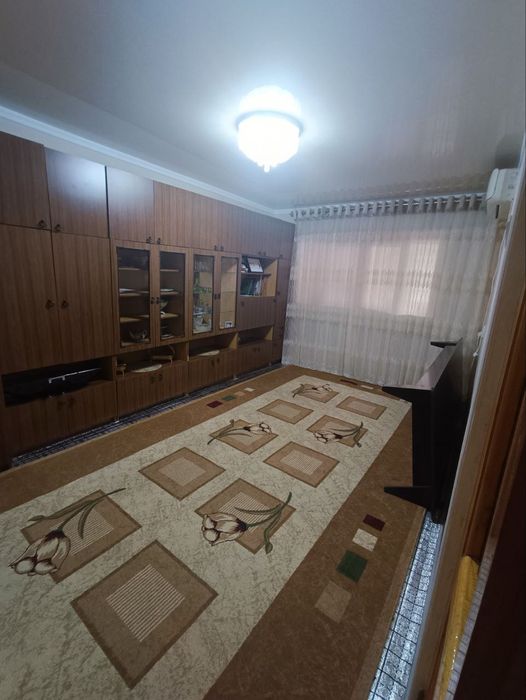 Dom(kvartira) sotiladi (2 xona)