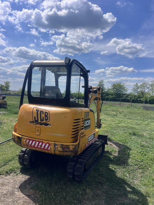 Vand miniexcavator jcb 2,9t