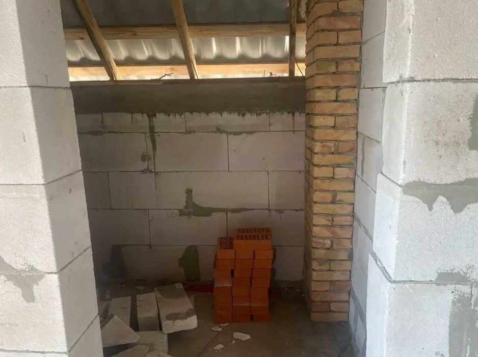 Дом с двумя участками