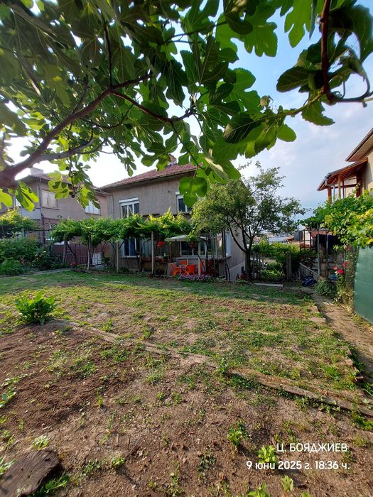 Продава се Къща в Горна Оряховица - 316 кв.м за 1330 €/кв.м - Снимка #20