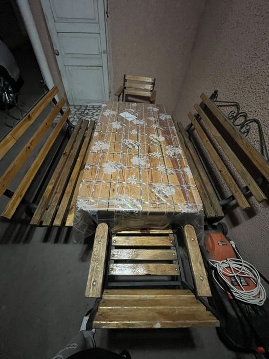 Срочно продается летний садовый стол стул