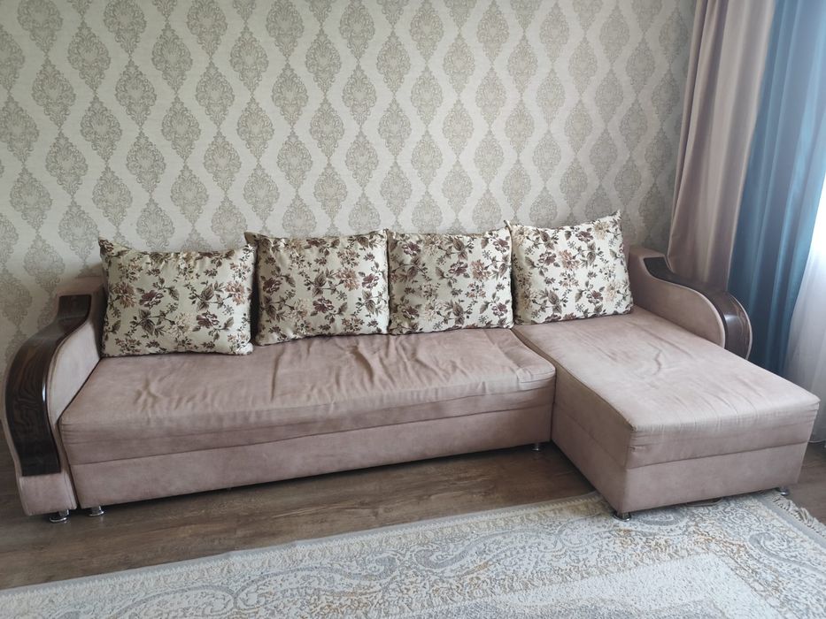 Продам диван раздвижной