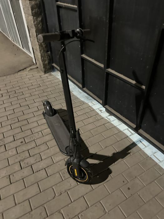 электросамокат ninebot g30max