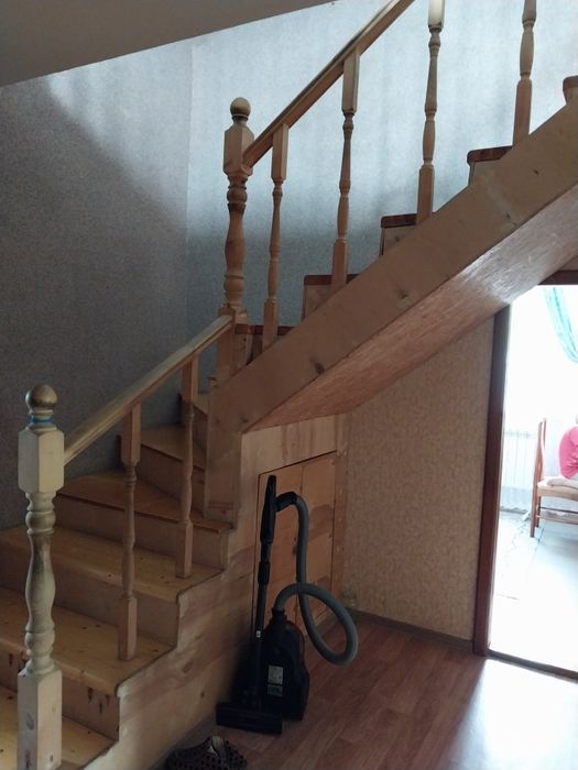 Продам мансардные дом + землянка