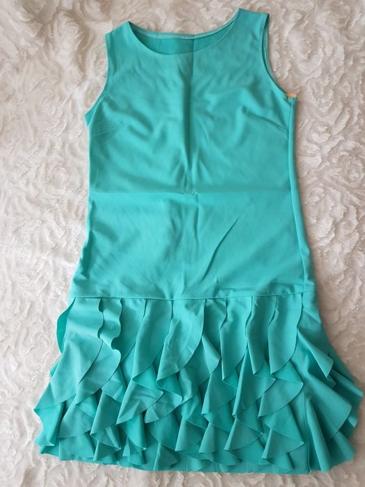 Разпродажба от затворен бутик, Рокли, нови