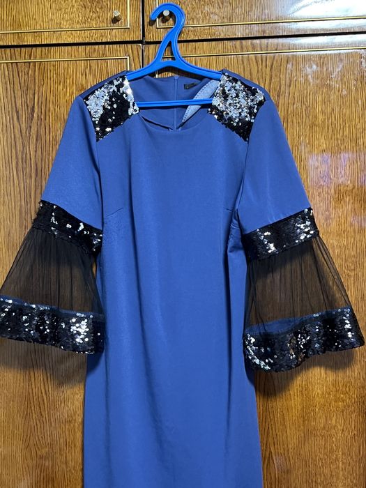 Продам платья б/у