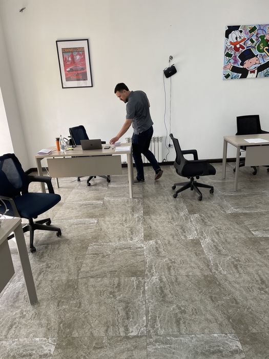 Продам офисные столы