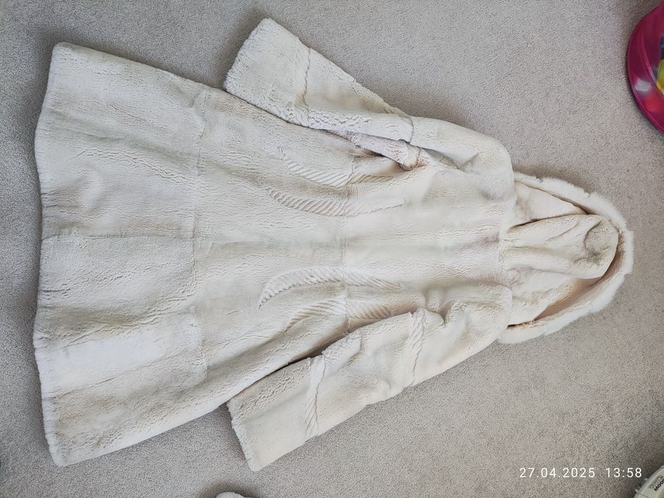 Продам шубу из бобрика