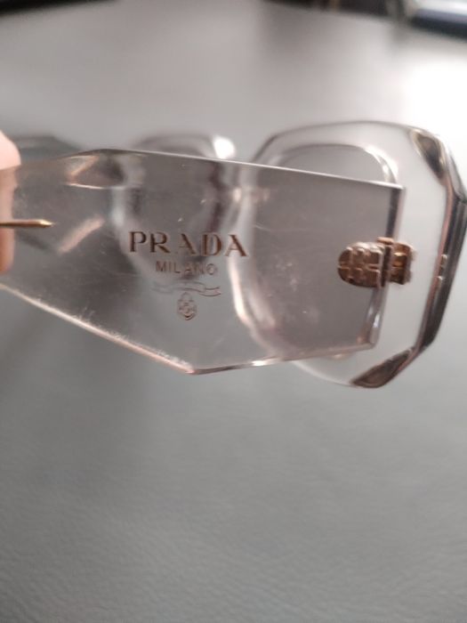 Слънчеви очила Prada