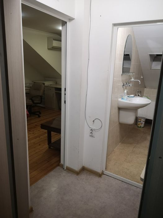 Дава се под наем Едностаен апартамент в Враца, Квартал 72 - 20 кв.м за 179.52 € - Снимка #3