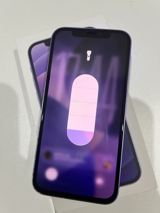 Iphone 12 в хорошем состоянии