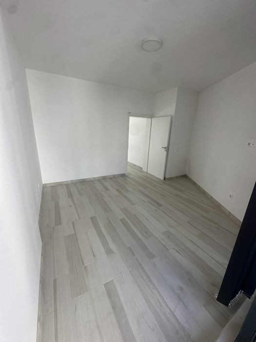 Дава се под наем Офис в Благоевград, Идеален център - 100 кв.м за 612 € - Снимка #10