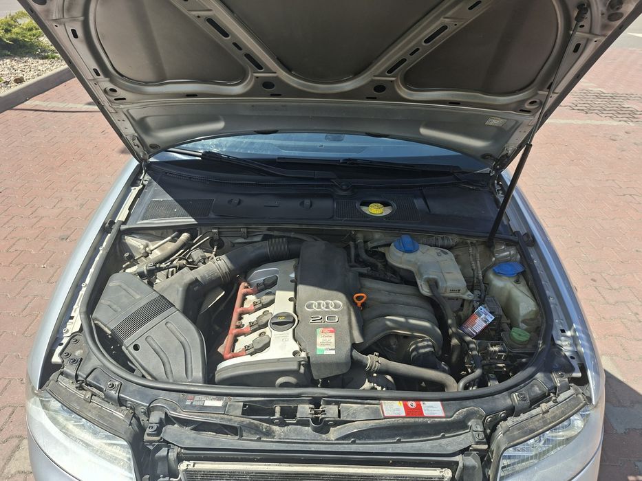 AUDI A4 2004 — imagine 4
