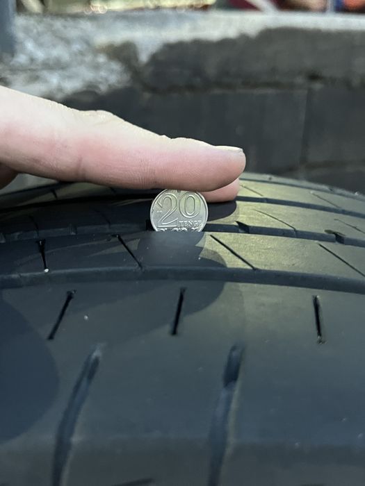 Летние Шины235/45/18