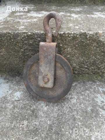 Бидони 60л.,25л.,реотани,макара и триъгълник при авария