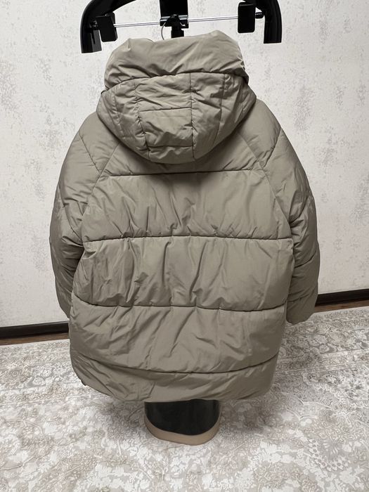 Продам зимний пуховик 5000 тенге.