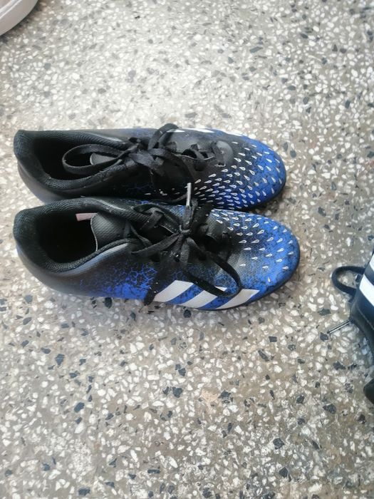 Оригинални стоножки Adidas