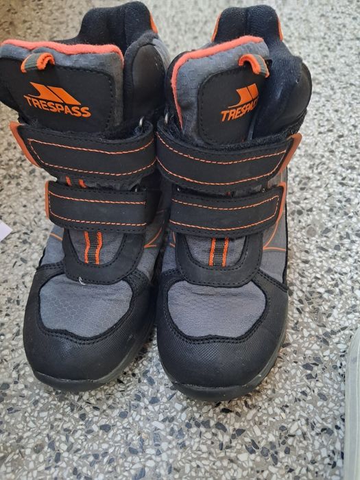 Боти 32-33 - общо 8€