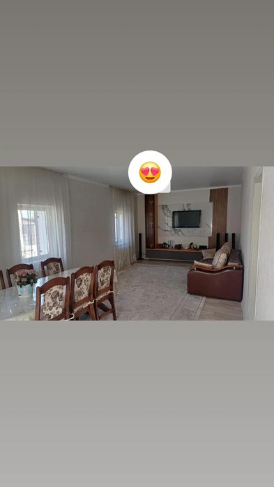 Продам дом 5 комнатный Ком посёлке