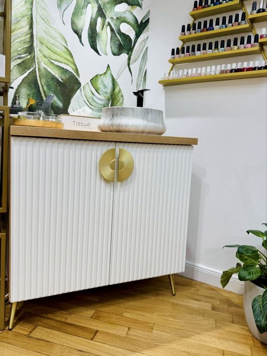 Mobilă la comandă – Bucătării, dormitoare, livinguri, birouri