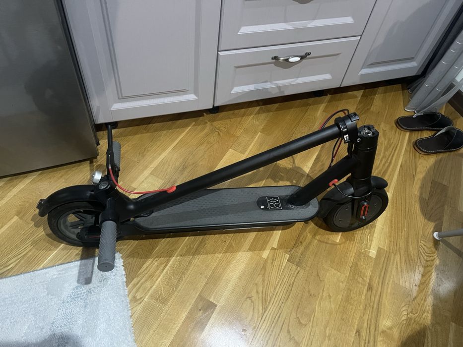 Продам электросамокат