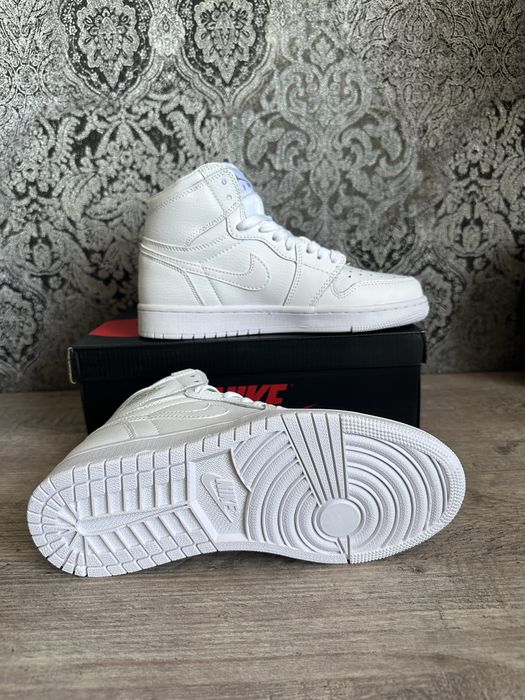 Nike белые кожаные