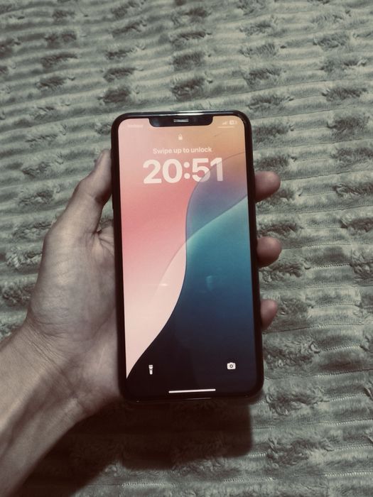 Iphone Xs max sotiladi