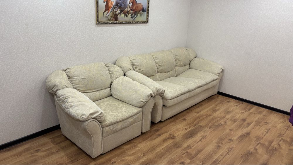 Продам диван и кресло