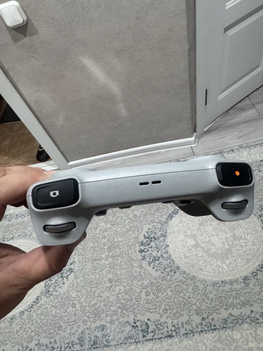 Продам пульт от дрона новый DJI