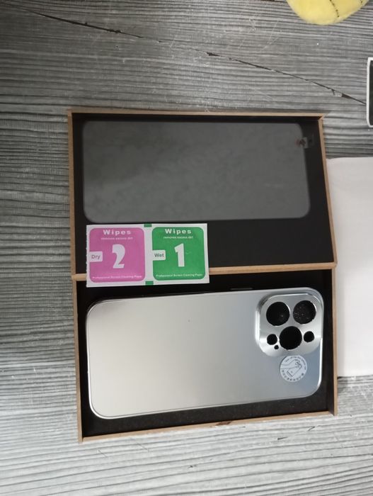 Чехол iPhone 15 Pro max / серебристый