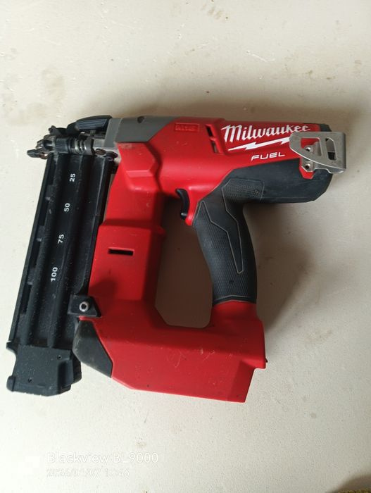 Milwaukee pistol cutie 18ga