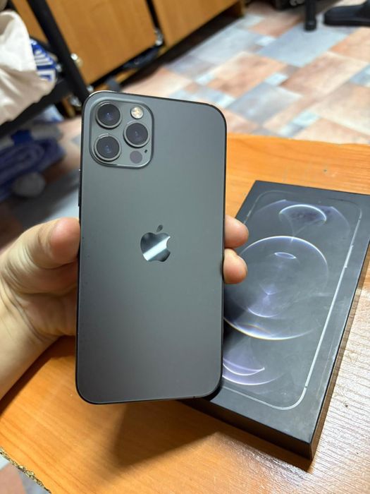Айфон 12 Pro продается
